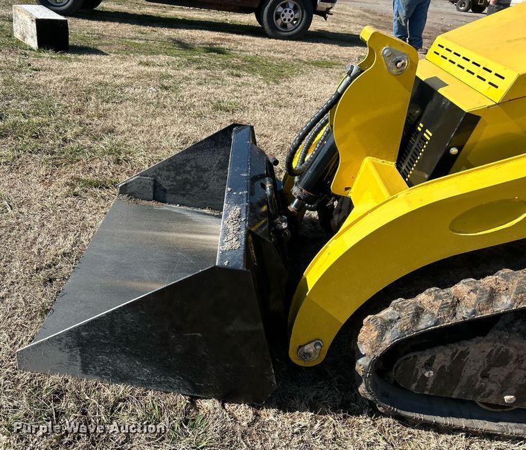 image for item DN0687 2023 Diggit  SCL850 compact utility loader