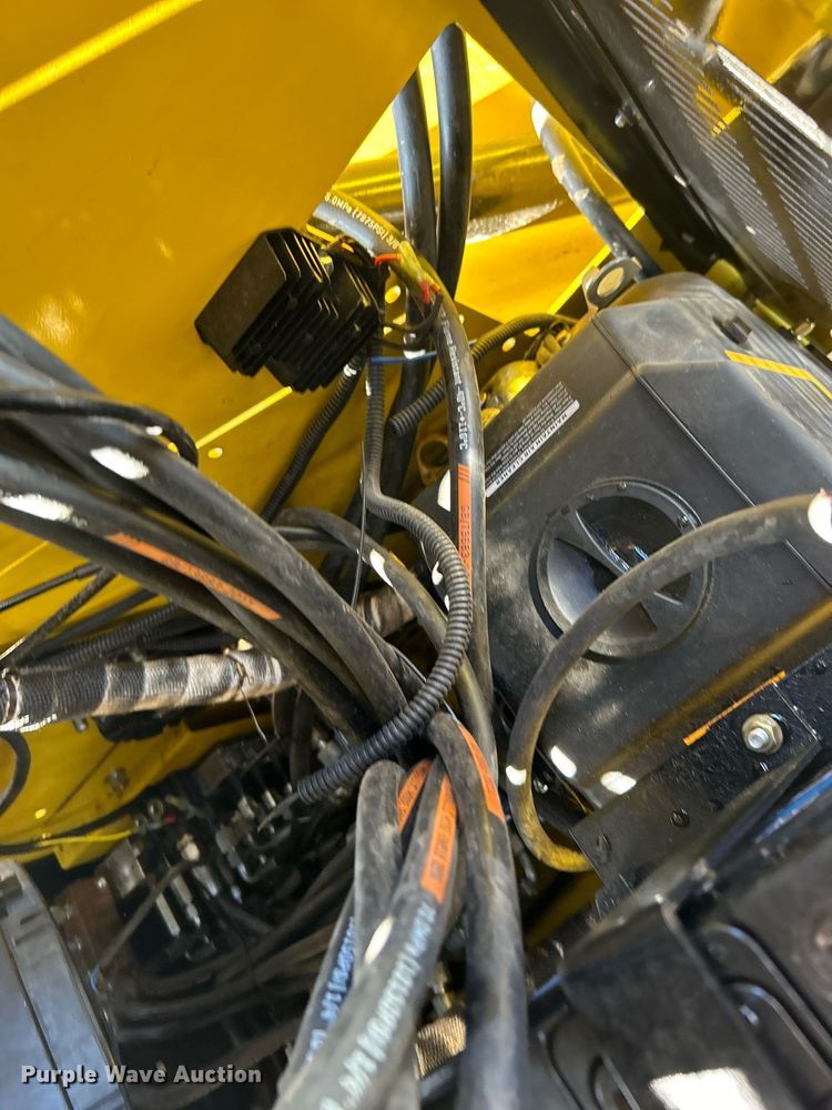 image for item DN0687 2023 Diggit  SCL850 compact utility loader