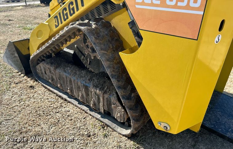 image for item DN0687 2023 Diggit  SCL850 compact utility loader