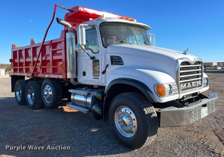 image for item DN3746 2005 Mack Granite CV713 dump truck