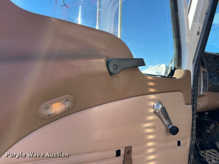 image for item DN3746 2005 Mack Granite CV713 dump truck