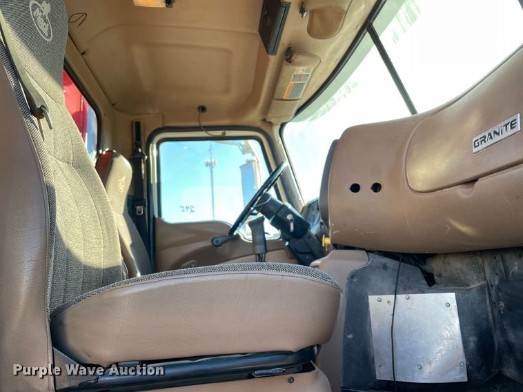 image for item DN3746 2005 Mack Granite CV713 dump truck