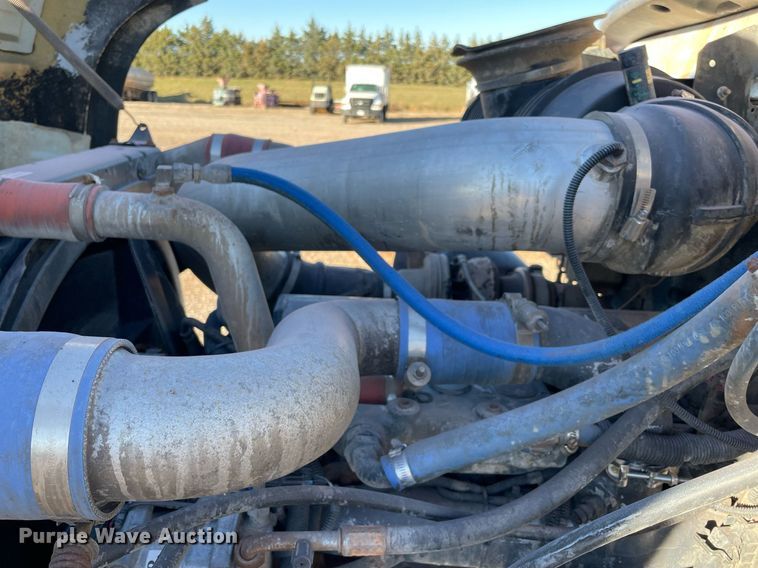 image for item DN3746 2005 Mack Granite CV713 dump truck