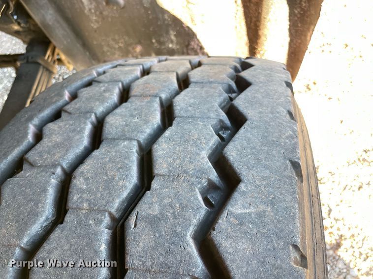 image for item DN3746 2005 Mack Granite CV713 dump truck