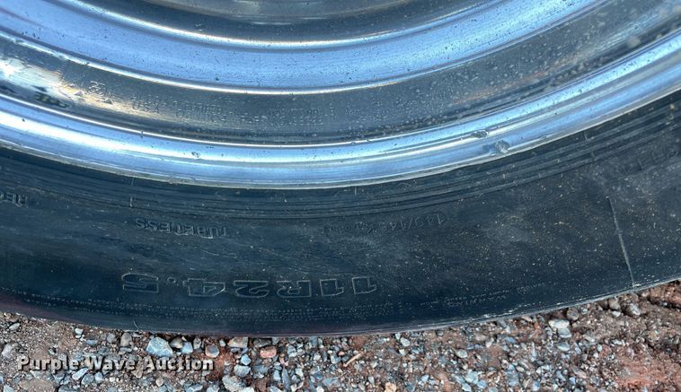 image for item DN3746 2005 Mack Granite CV713 dump truck