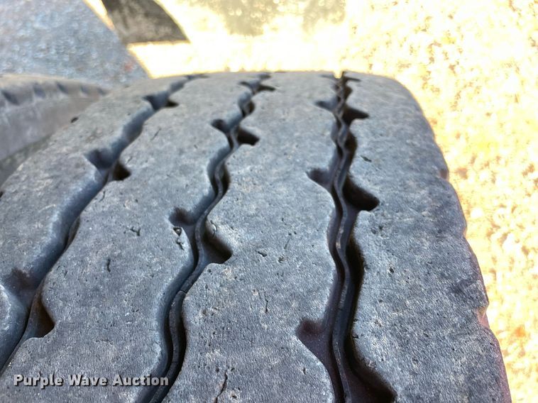 image for item DN3746 2005 Mack Granite CV713 dump truck