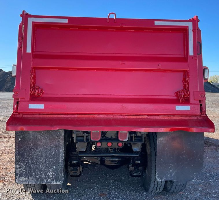 image for item DN3747 2005 Mack Granite CV713 dump truck