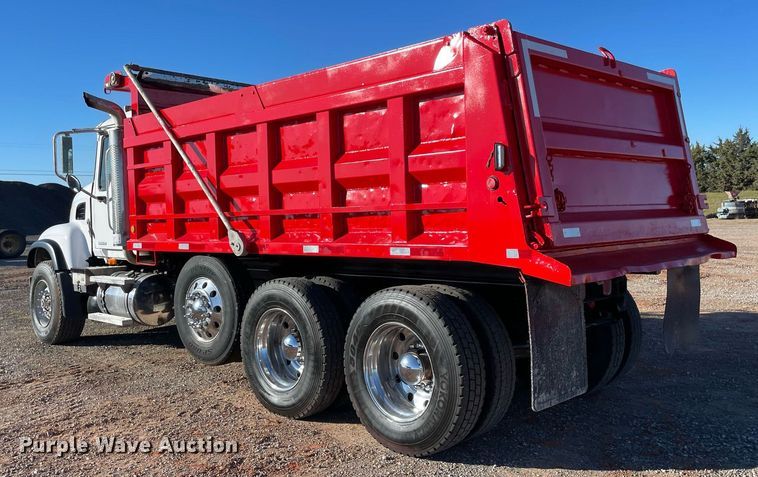 image for item DN3747 2005 Mack Granite CV713 dump truck