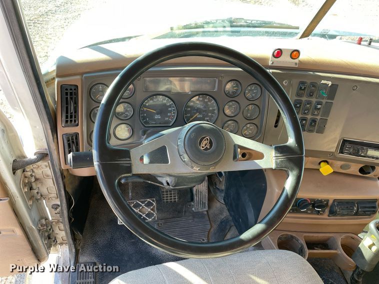 image for item DN3747 2005 Mack Granite CV713 dump truck