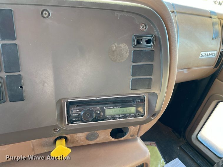 image for item DN3747 2005 Mack Granite CV713 dump truck