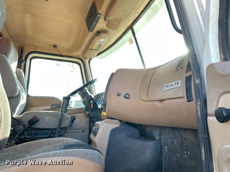 image for item DN3747 2005 Mack Granite CV713 dump truck