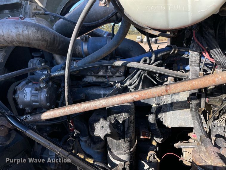 image for item DN3747 2005 Mack Granite CV713 dump truck