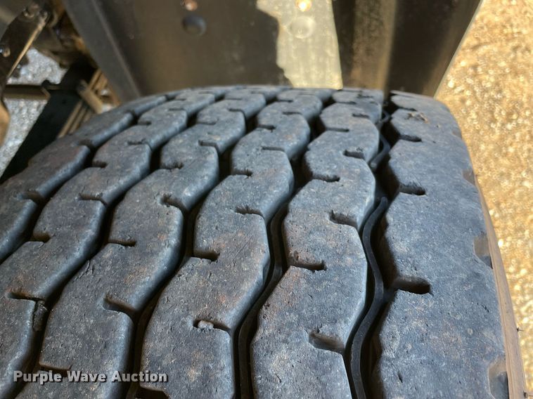 image for item DN3747 2005 Mack Granite CV713 dump truck