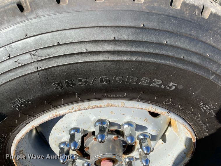 image for item DN3747 2005 Mack Granite CV713 dump truck