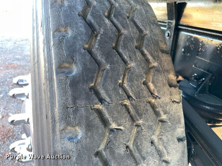 image for item DN3747 2005 Mack Granite CV713 dump truck