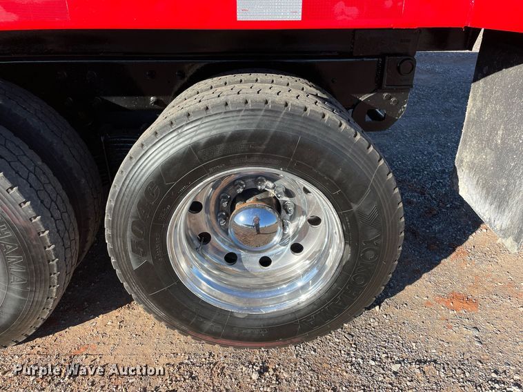 image for item DN3747 2005 Mack Granite CV713 dump truck