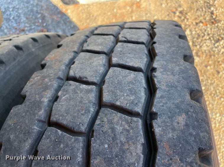 image for item DN3747 2005 Mack Granite CV713 dump truck