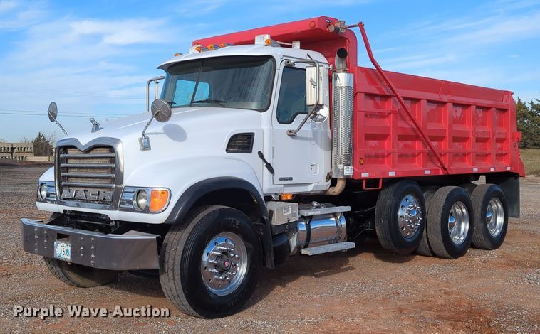 image for item DN3770 2005 Mack  Granite CV713 dump truck