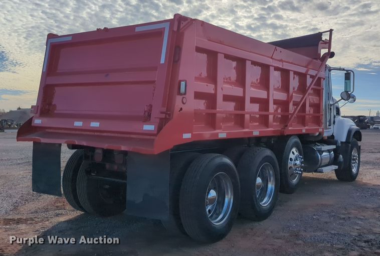 image for item DN3770 2005 Mack  Granite CV713 dump truck