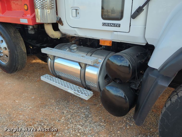 image for item DN3770 2005 Mack  Granite CV713 dump truck