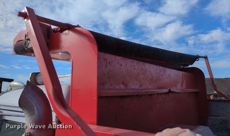 image for item DN3770 2005 Mack  Granite CV713 dump truck