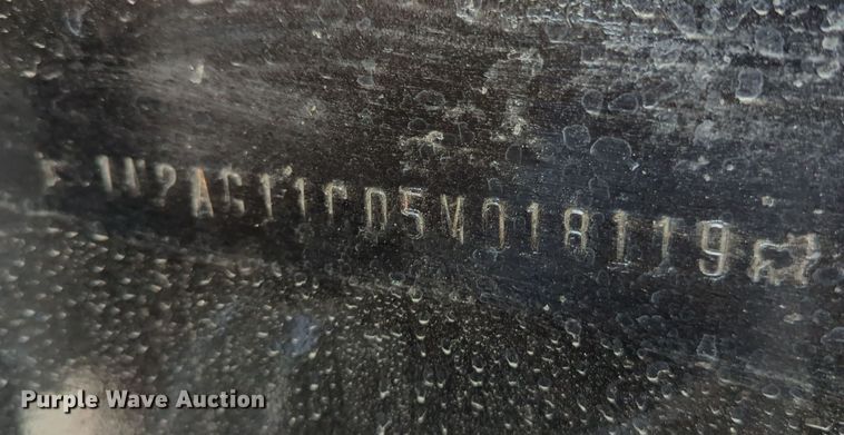 image for item DN3770 2005 Mack  Granite CV713 dump truck