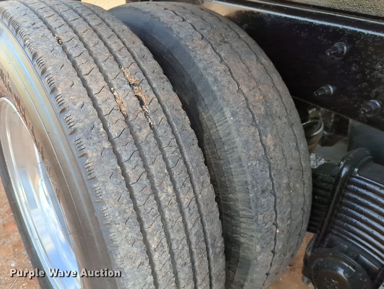 image for item DN3770 2005 Mack  Granite CV713 dump truck