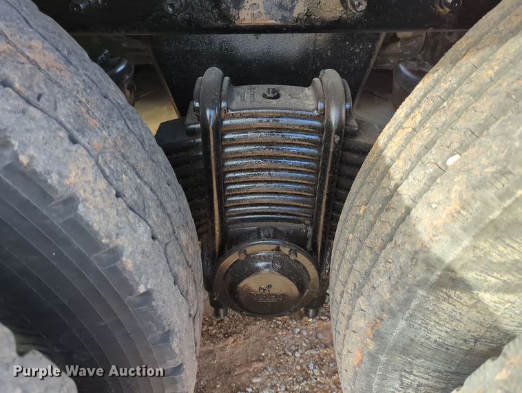 image for item DN3770 2005 Mack  Granite CV713 dump truck