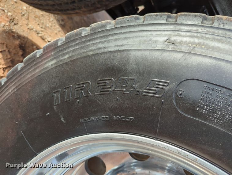 image for item DN3770 2005 Mack  Granite CV713 dump truck