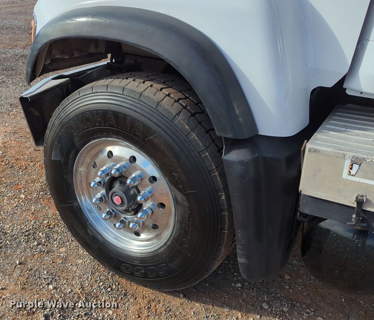 image for item DN3770 2005 Mack  Granite CV713 dump truck