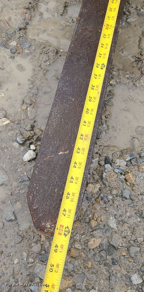 image for item DN8273 2008 JLG 8042 telehandler