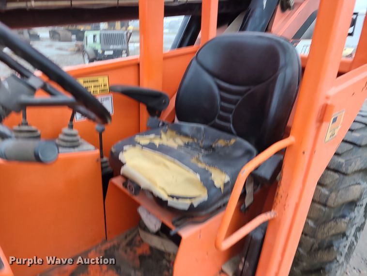 image for item DN8273 2008 JLG 8042 telehandler