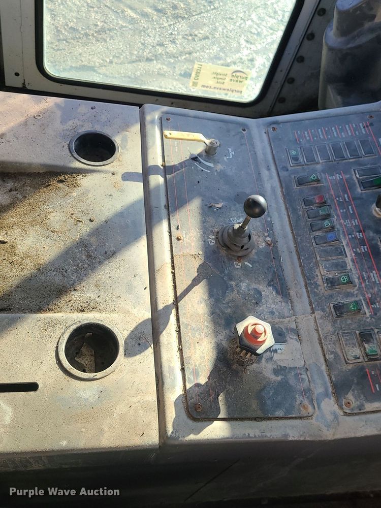 image for item DN8311 Elgin Pelican Series P street sweeper