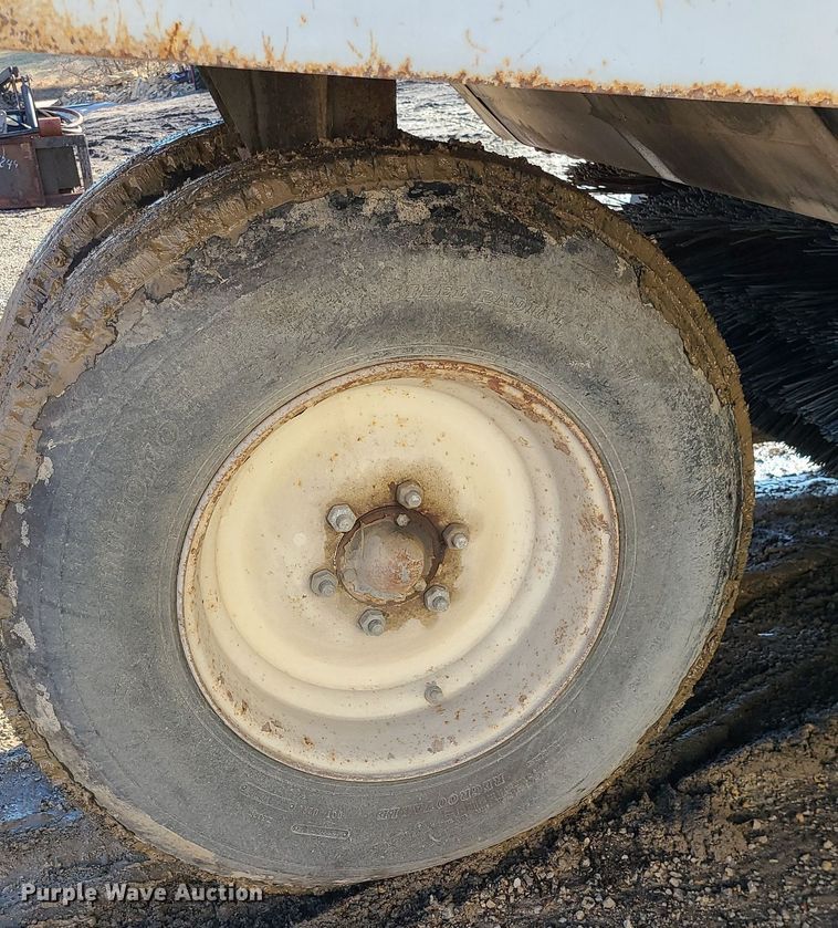 image for item DN8311 Elgin Pelican Series P street sweeper