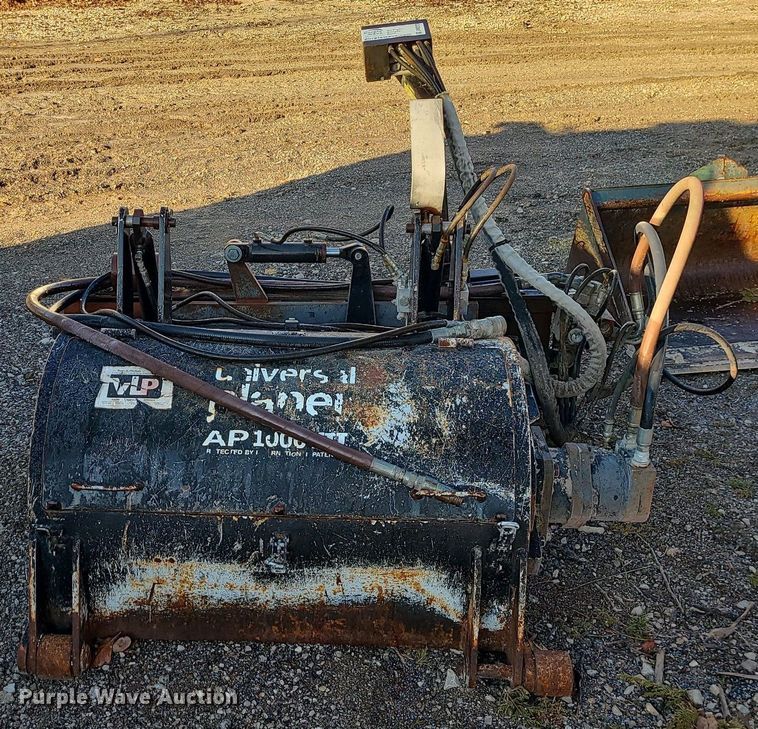 image for item DN8312 1999 Coneqtec Universal AP1000 III skid steer cold planer