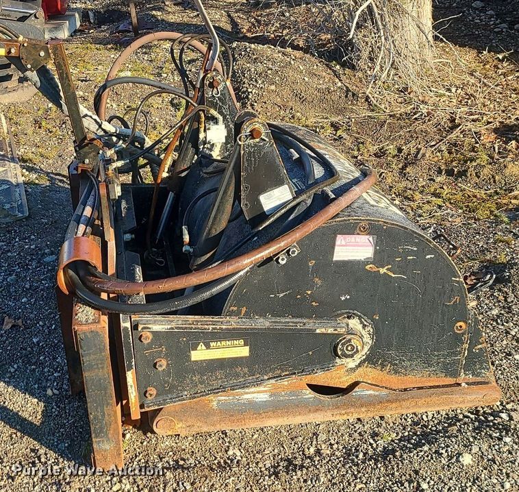 image for item DN8312 1999 Coneqtec Universal AP1000 III skid steer cold planer