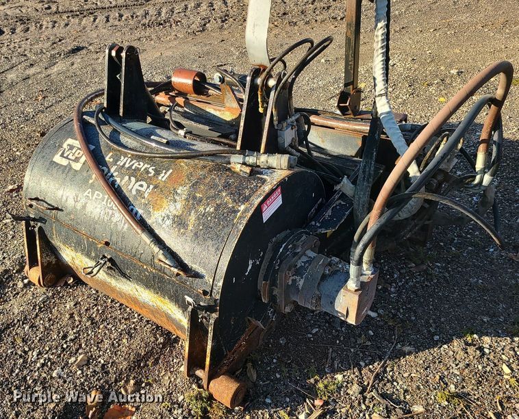 image for item DN8312 1999 Coneqtec Universal AP1000 III skid steer cold planer