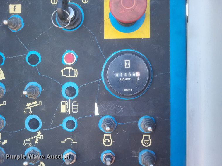 image for item DO4792 2007 Genie S-40 boom lift