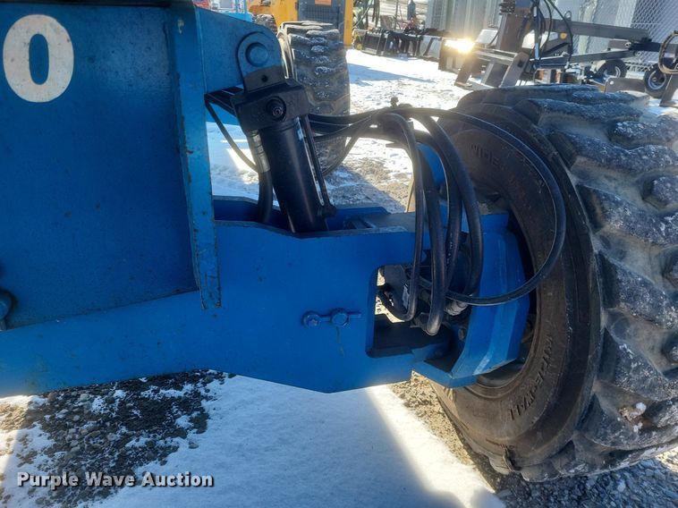 image for item DO4792 2007 Genie S-40 boom lift