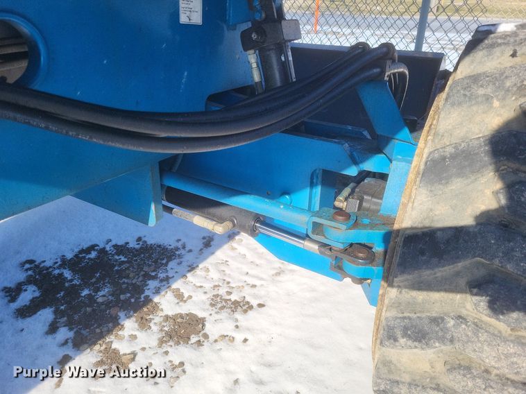 image for item DO4792 2007 Genie S-40 boom lift