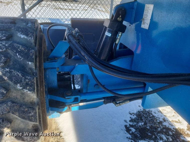 image for item DO4792 2007 Genie S-40 boom lift