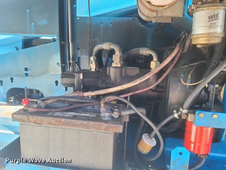 image for item DO4792 2007 Genie S-40 boom lift