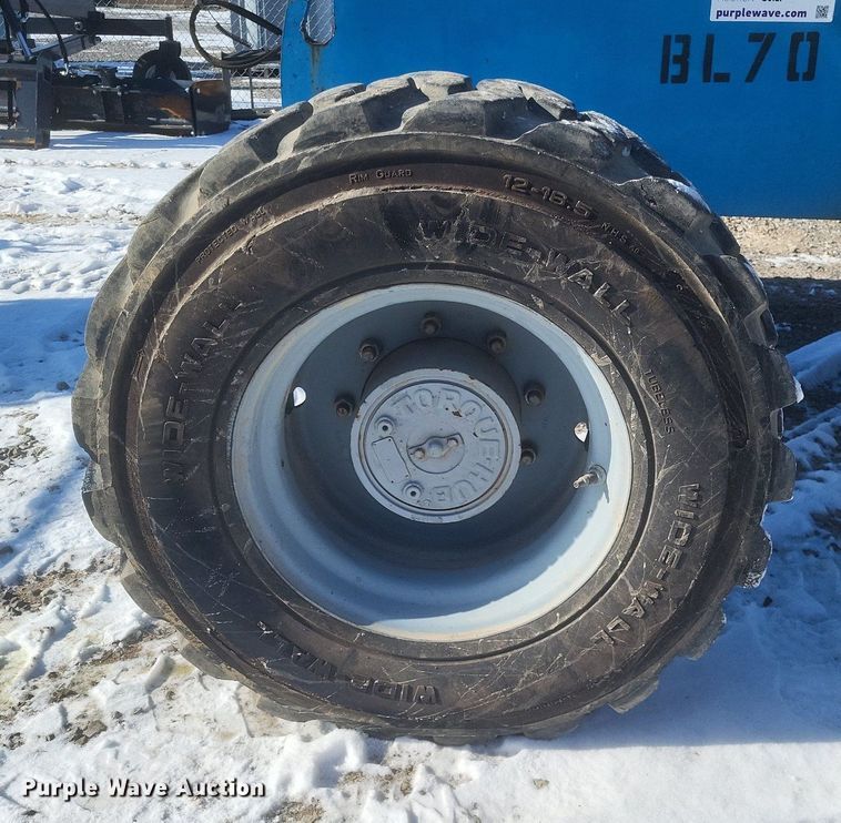 image for item DO4792 2007 Genie S-40 boom lift