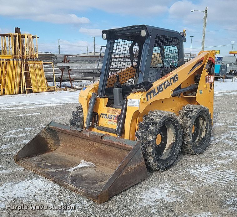 image for item DO4794 2017 Mustang  1650R skid steer loader