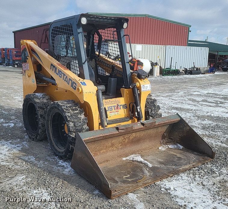 image for item DO4794 2017 Mustang  1650R skid steer loader