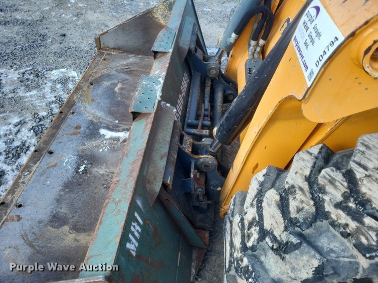 image for item DO4794 2017 Mustang  1650R skid steer loader