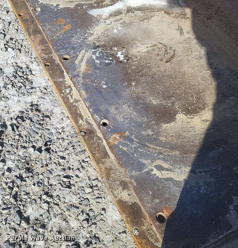 image for item DO4794 2017 Mustang  1650R skid steer loader