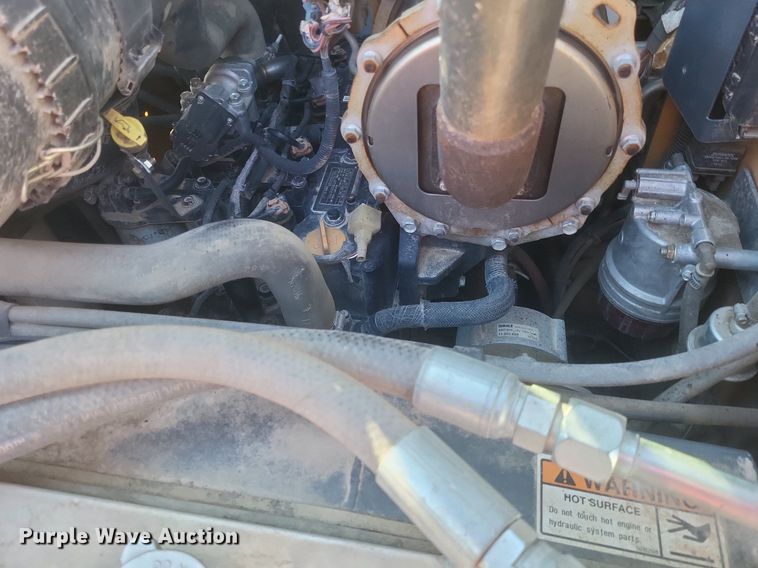 image for item DO4794 2017 Mustang  1650R skid steer loader