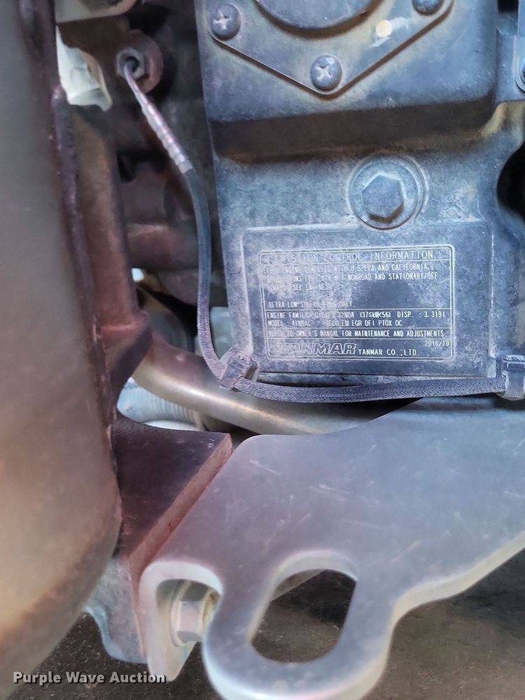 image for item DO4794 2017 Mustang  1650R skid steer loader