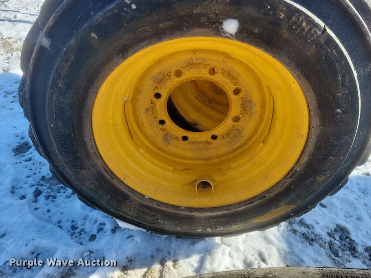 image for item DO4794 2017 Mustang  1650R skid steer loader